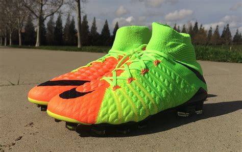 hypervenom phantom football boots